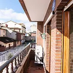 Luminoso En Grado, Cerca De Oviedo *