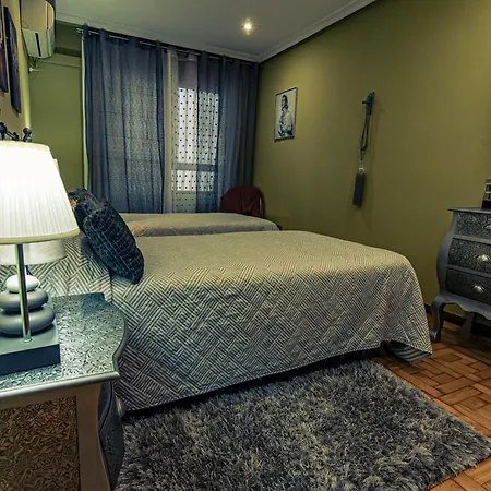 Luminoso En Grado, Cerca De Oviedo *